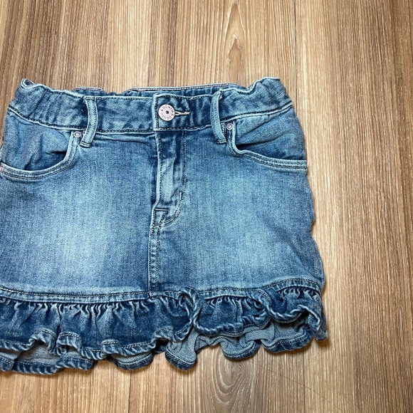 H&M Toddler/Little Girl Short Ruffle Hem Denim Skirt Size 5-6 - Picture 4 of 9